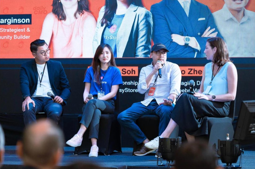 Panel discussion on stage at Underdog E-Commerce Con 2024